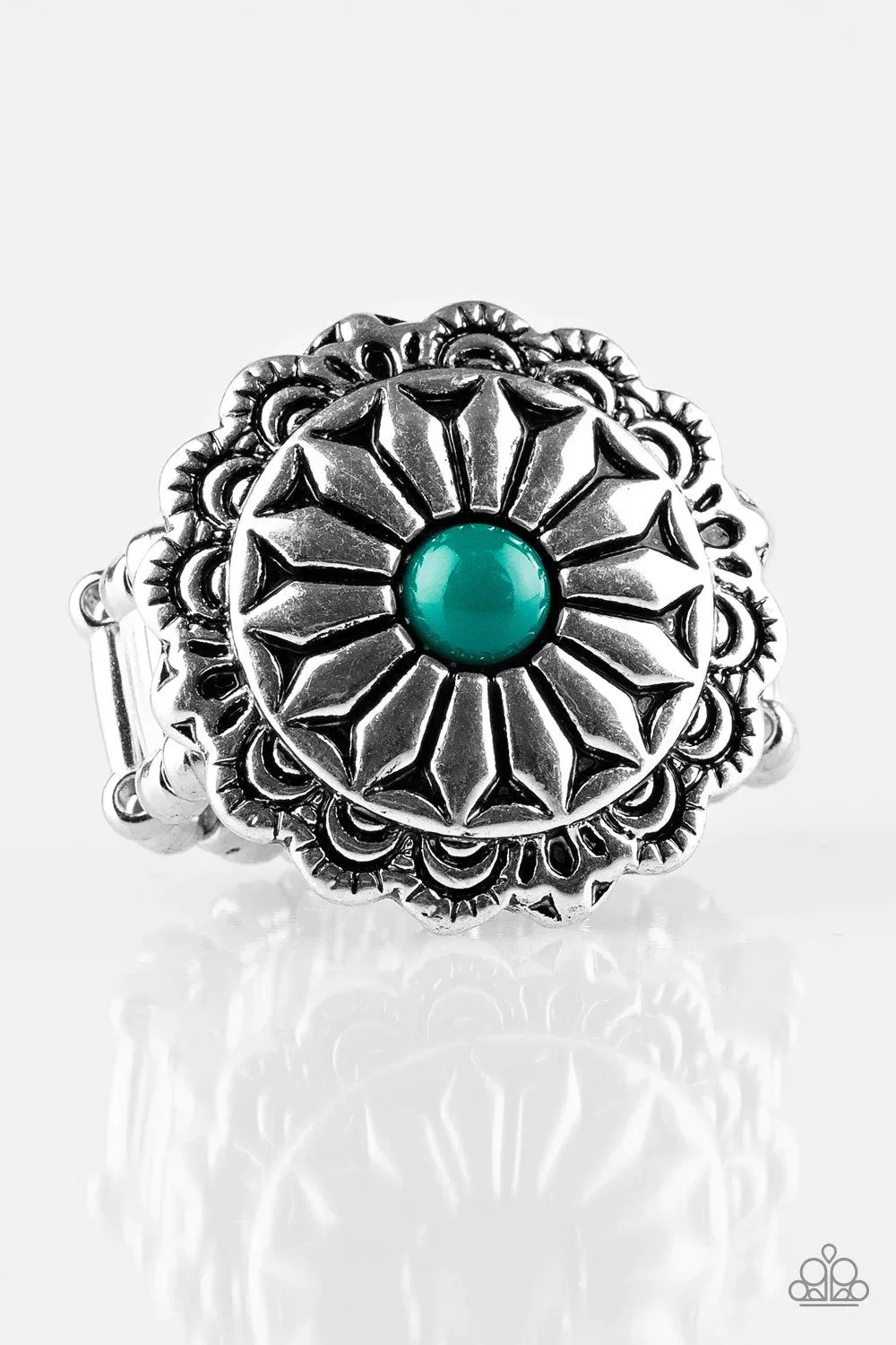 Daringly Daisy Green & Silver Flower Ring - Paparazzi Accessories