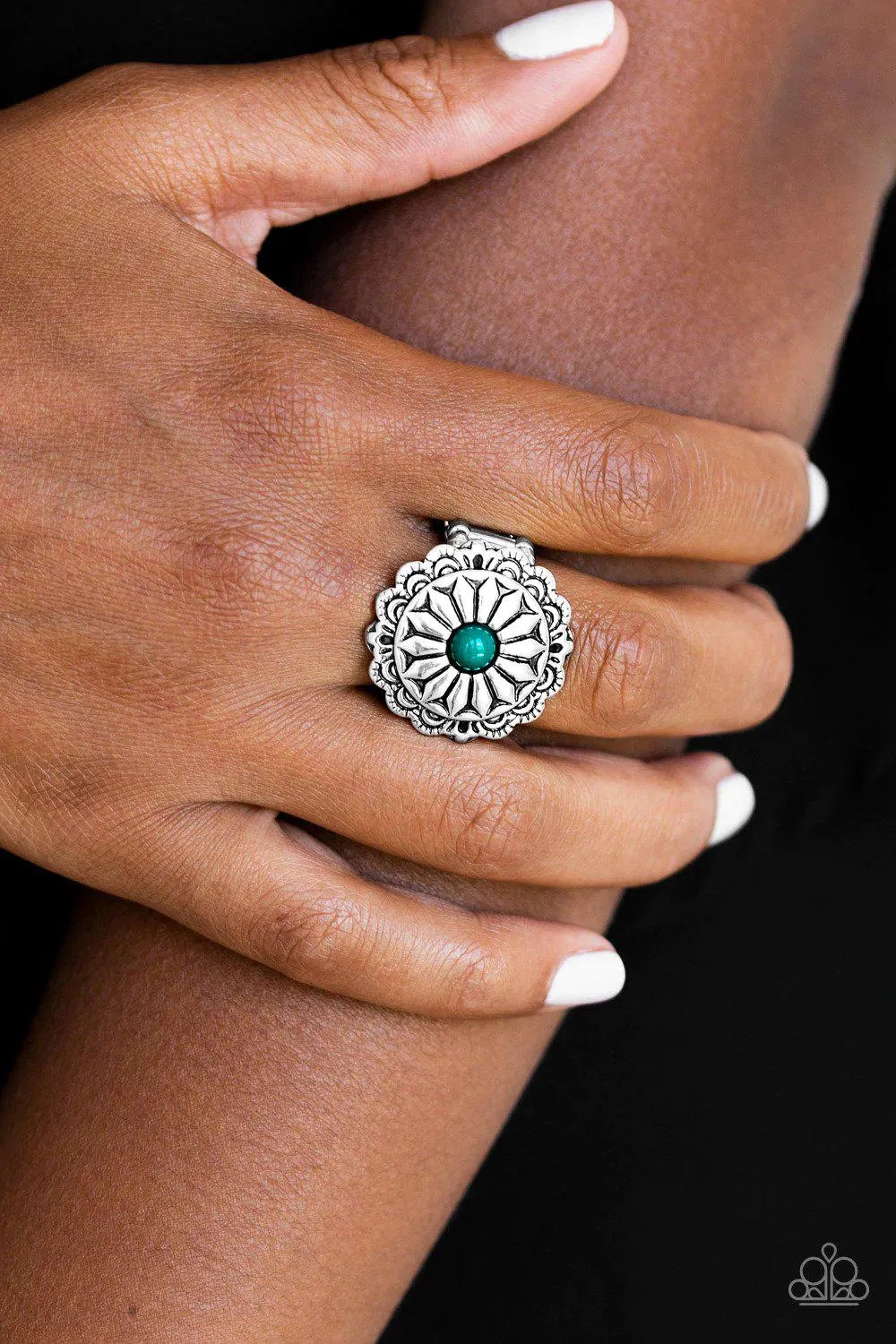 Daringly Daisy Green & Silver Flower Ring - Paparazzi Accessories